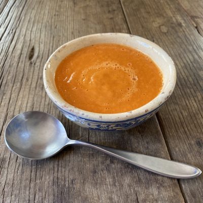 Comforting roasted tomato soup